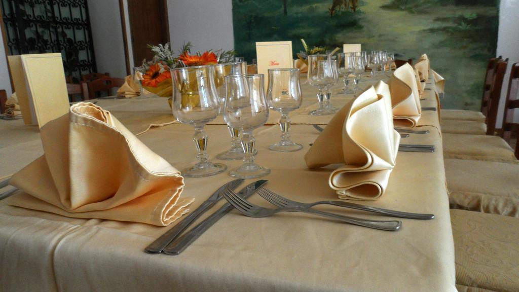 San Carlo - Terrazzo Sul Mare Con Ristorante E Pizzeria 3*
